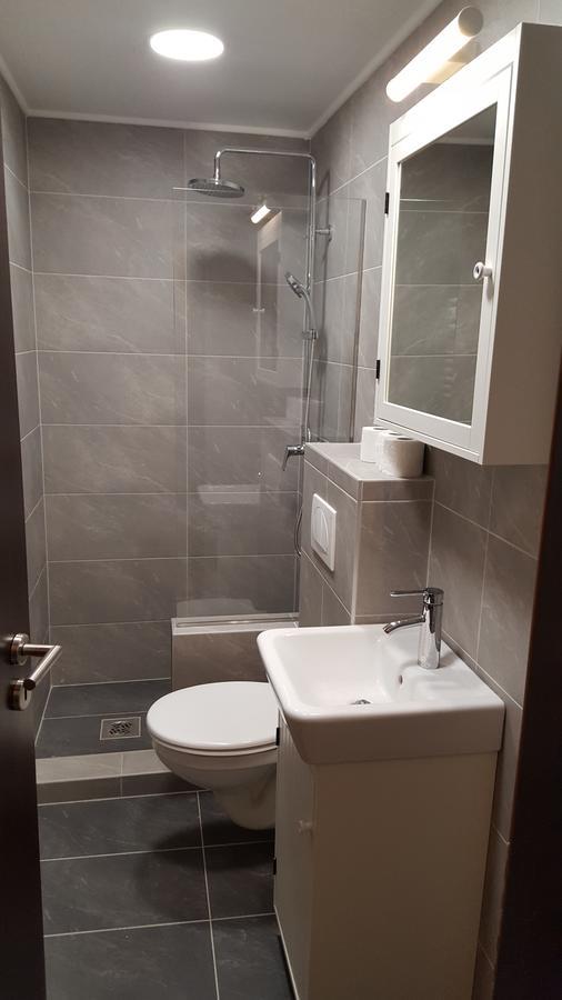 בודפשט Michael Apartment With 2 Rooms Near Gozsdu Udvar מראה חיצוני תמונה